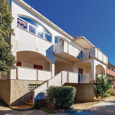 Lovely Apartment In Mandre With Wifi Exteriör bild