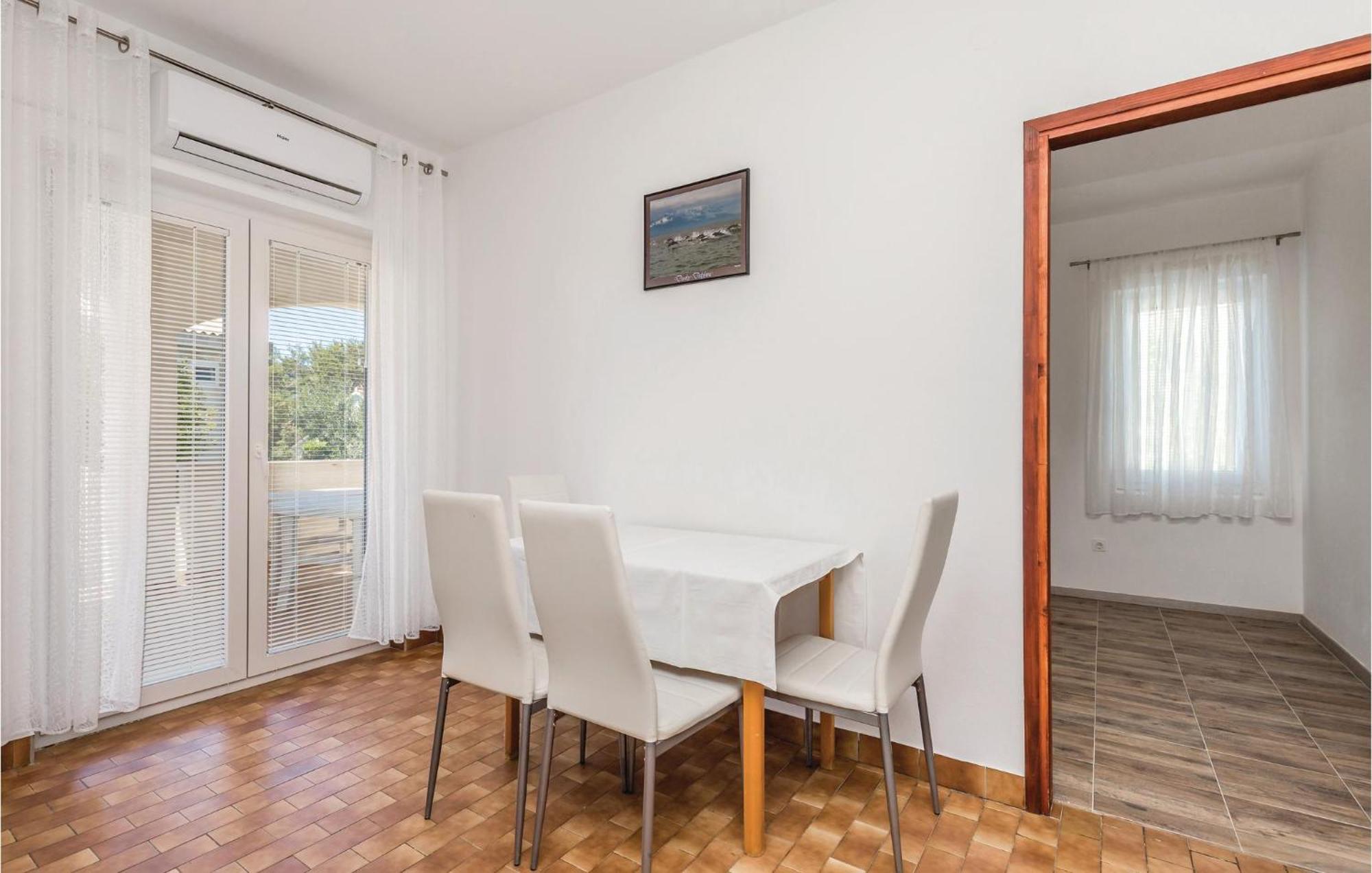 Lovely Apartment In Mandre With Wifi Exteriör bild